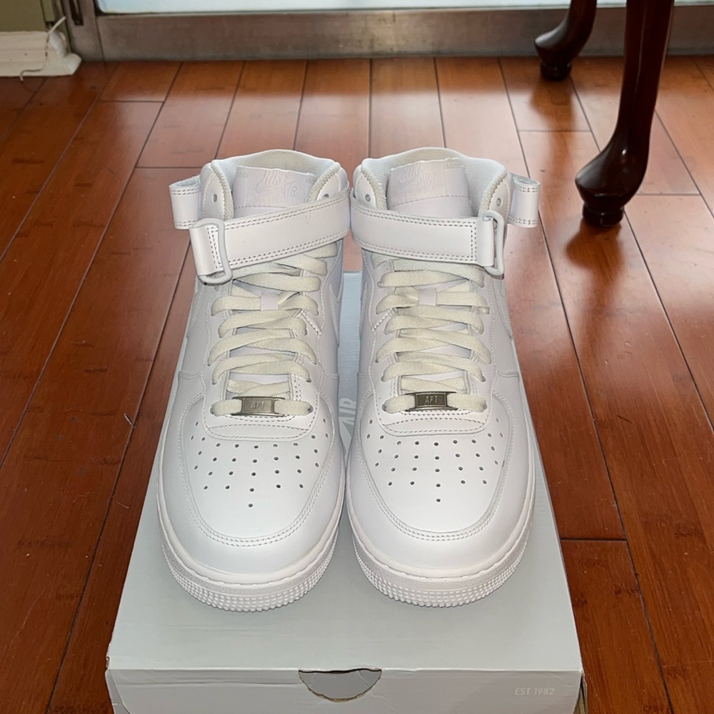 Nike Air Force 1 Mid ‘07